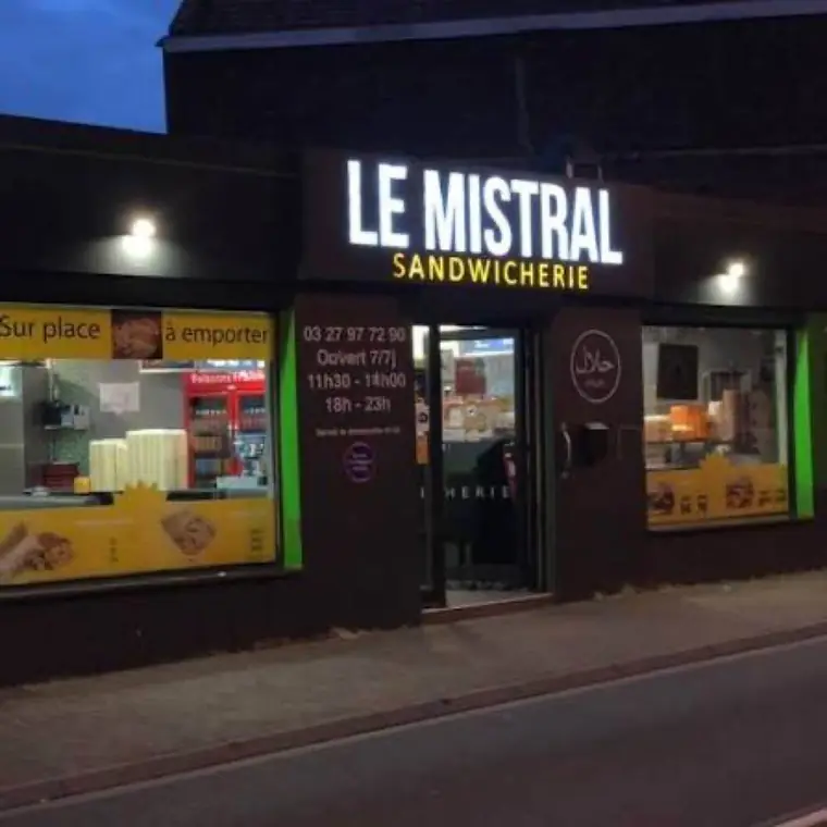 Devanture Le Mistral, Waziers